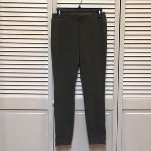 Utopia by Hue Khaki Straight Leg Women’s pants